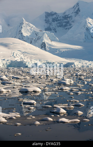 Mountains from the Gerlache Strait separating the Palmer Archipelago from the Antarctic Peninsular Stock Photo