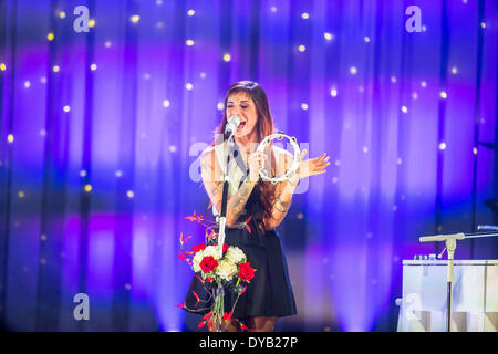 Detroit, Michigan, USA. 11th Apr, 2014. CHRISTINA PERRI performing on her 2014 Head Or Heart Spring Tour at the Majestic Theatre in Detroit, MI on April 11th 2014 Credit:  Marc Nader/ZUMA Wire/ZUMAPRESS.com/Alamy Live News Stock Photo