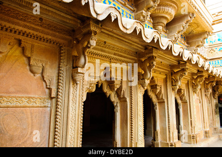 Fort Man Mandir Palace,1486,Exteriors,Interior Courtyard, stone latticework carved pillars Gwalior,Madhya Pradesh,Central India Stock Photo