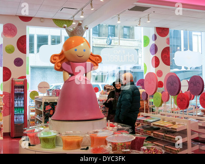 Hello Kitty Display, FAO Schwarz Flagship Toy Store Interior, NYC Stock  Photo - Alamy