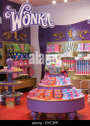 Hello Kitty Display, FAO Schwarz Flagship Toy Store Interior, NYC Stock  Photo - Alamy