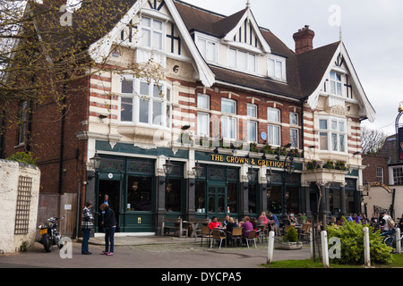 Crown & Greyhound PH, Dulwich Village, London, UK Stock Photo