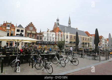 Havenplein in the small city Zierikzee on the former island Schouwen in Zeeland province, the Netherlands. Stock Photo