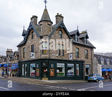 The John Muir Trust shop, exhibition and gallery on the corner of Atholl Road & Station Road in Pitlochry Scotland Stock Photo