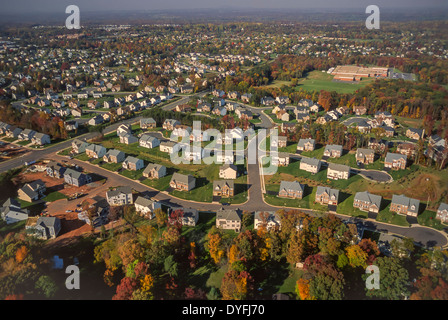 LOUDOUN COUNTY, VIRGINIA, USA - Aerial view of homes in suburban housing tract. Stock Photo