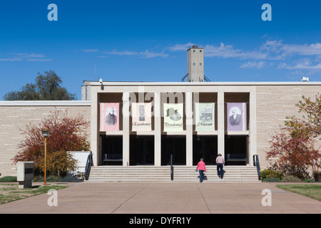 USA, Kansas, Abilene, Eisenhower Presidential Library area, site dedicated to President Dwight D. Eisenhower Stock Photo