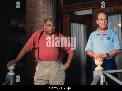A FAMILY THING (1996) JAMES EARL JONES; ROBERT DUVALL; RICHARD PEARCE (DIR); AFAT 003 MOVIESTORE COLLECTION LTD Stock Photo