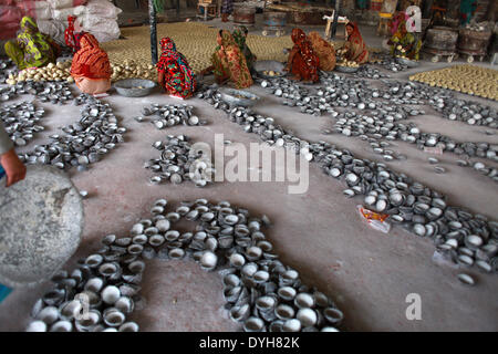 Dhaka, Bangladesh. 19th Mar, 2013. Soft mixture is putted in open place to get hard or solid. © Zakir Hossain Chowdhury/NurPhoto/ZUMAPRESS.com/Alamy Live News Stock Photo