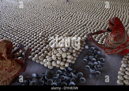 Dhaka, Bangladesh. 19th Mar, 2013. Soft mixture is putted in open place to get hard or solid. © Zakir Hossain Chowdhury/NurPhoto/ZUMAPRESS.com/Alamy Live News Stock Photo