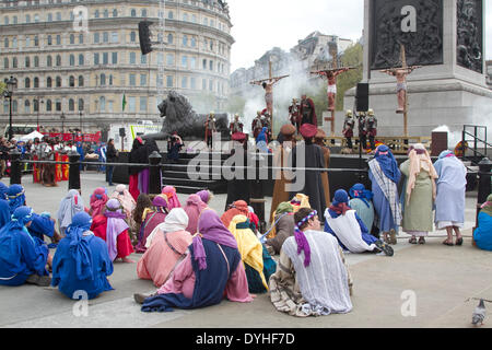 London UK. 18th April 2014. Actors from the Wintershall players perform The Passion of Jesus on Good Friday to crowds in Trafalgar Square London Credit:  amer ghazzal/Alamy Live News Stock Photo