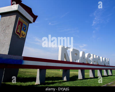 Lugansk, Ukraine. 19th April 2014. The red flag of the USSR inscription ...