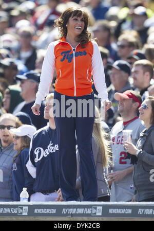 Detroit, Michigan, USA. 19th Apr, 2014. April 19, 2014: Detroit Tiger DTE  Energy Squad member Lainey Williams performs during MLB game action between  the Los Angeles Angels and the Detroit Tigers at