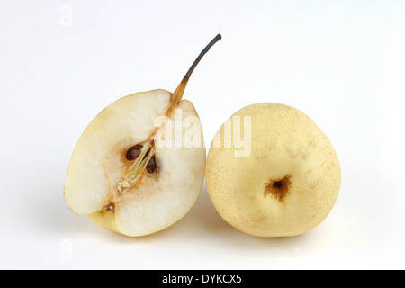 Nashi, Apfelbirne, Chinesische Birne, Pyrus pyrifolia, Shinseiki Asian pear, Asian pear, Chinesische Birne (Pyrus pyrifolia), Ve Stock Photo