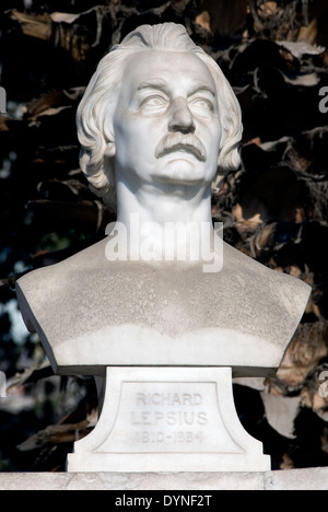 Egyptian Museum of Cairo.A statue of egyptologist Richard Lepsius in the courtyard of the Museum. Stock Photo