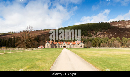 MAR LODGE NEAR BRAEMAR SCOTLAND IN EARLY SPRINGTIME Stock Photo