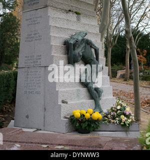 Holocaust memorial in Paris's Père Lachaise Cemetery Stock Photo