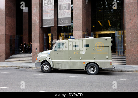 banco de la nacion security truck outside afip administracion federal de ingresos publicos Buenos Aires Argentina Stock Photo