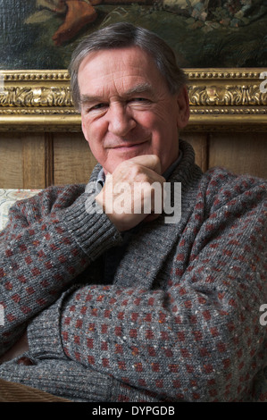 Hugh Johnson, wine and gardens expert, writer and columnist, at home in January 2006 Stock Photo