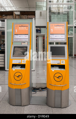 Airport, MUC, Terminal 2, quick check-in, Munich, Bavaria, Germany, Europe  Stock Photo