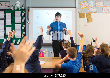 Year Four French lesson at Two Waters Primary School in Hemel Hempstead, Hertfordshire, England, UK Stock Photo