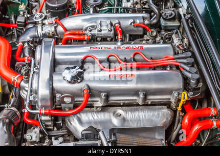 bright-clean-16-valve-engine-