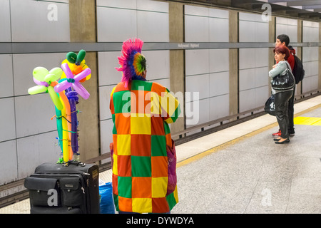 Los Angeles California,LA County Metro Rail,Red Line,rail,subway,train,mass transit,public transportation,Hollywood Highland,station,platform,commuter Stock Photo