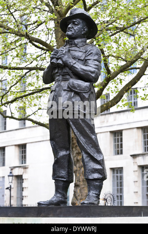 Bronze statue of Field Marshal William Joseph 'Bill' Slim at Whitehall, London, England, United Kingdom. Stock Photo