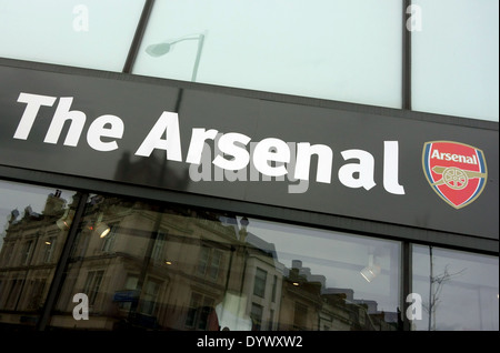 Arsenal Football Club Merchandise Shop Under Railway Arches By Train And Overground Station In Finsbury Park London England Uk Stock Photo Alamy Arsenal Football Club Merchandise Shop Under Railway Arches By Train And Overground Station In Finsbury Park London England Uk Stock Photo Alamy