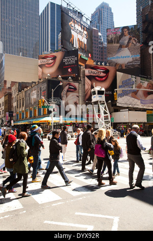 Street scene, Midtown Manhattan, New York City Stock Photo - Alamy