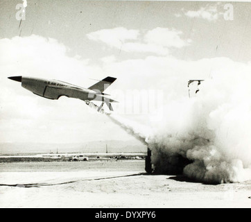 Supersonic Firebee The Teledyne Ryan BQM-34A/S and Q-2C Firebee drones were vital ...