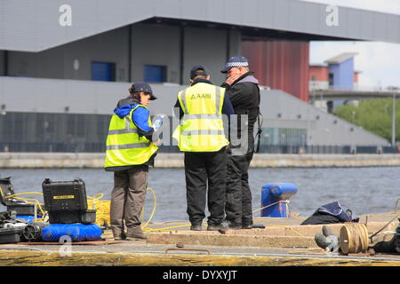 London, UK. Sunday April 27th 2014 Metropolitan Police Marine Unit searches the Royal Victoria Docks for a plane's black boxes as part of the large multi agency exercise being held in East London. The three day exercise sees hundreds of emergency services personnel responding to a simulated plane crash at the Millennium Mills site and adjacent Royal Victoria Docks. Credit:  HOT SHOTS/Alamy Live News Stock Photo