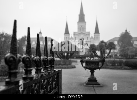 New Orleans St Louis Cathedral With Fog Stock Photo - Download Image Now -  Fog, Black And White, Jackson Square - iStock