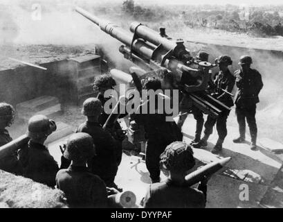 A German 8,8 cm Flak in Normandy, 1944 Stock Photo