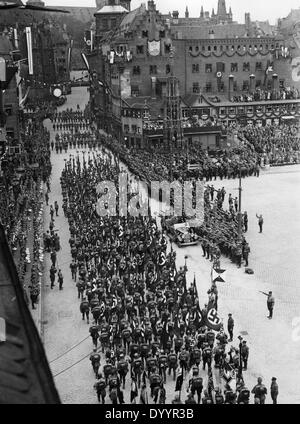 SA parade in presence of HItler at the Hauptmarkt in Nuremberg, 1933 Stock Photo