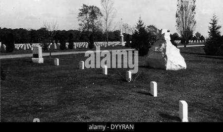 Graves of and Monument to Spanish American War nurses Stock Photo