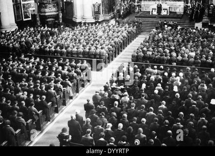 Hitler Youth delegations at a youth service, 1934 Stock Photo