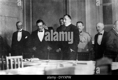 German delegates at the negotiations at Brest-Litovsk, 1918 Stock Photo