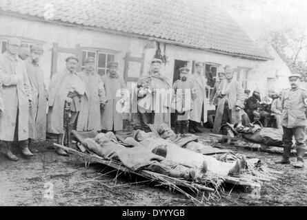 Wounded German soldiers at a dressing station, 1915 Stock Photo