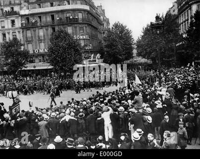 American troops arriving at Paris Stock Photo