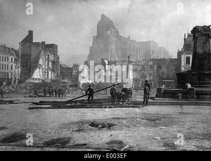 Destroyed St. Quentin, 1917 Stock Photo: 68844211 - Alamy