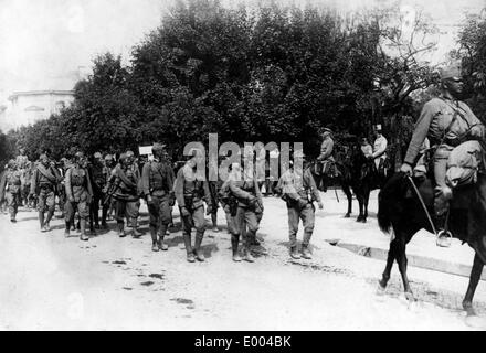 Field Marshal August von Mackensen inspects marching Austro-Hungarian soldiers after the taking of Lublin., 01.01.1915-31.12.191 Stock Photo