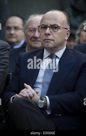 Paris, France. 27th Apr, 2014. French Interior Minister Bernard Cazeneuve, attends the Yom HaShoah commemoration ceremony at the Shoah Memorial in central Paris, on April 27, 2014. Yom HaShoah is a day dedicated to the commemoration of the Jewish victims of the holocaust of World War II and marks the day Jews in the Polish Warsaw ghetto revolted against Nazi German troops. (Photo/Zacharie Scheurer) © Zacharie Scheurer/NurPhoto/ZUMAPRESS.com/Alamy Live News Stock Photo