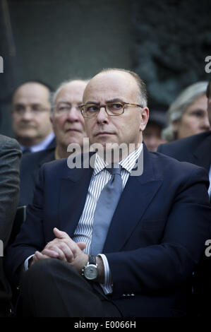 Paris, France. 27th Apr, 2014. French Interior Minister Bernard Cazeneuve, attends the Yom HaShoah commemoration ceremony at the Shoah Memorial in central Paris, on April 27, 2014. Yom HaShoah is a day dedicated to the commemoration of the Jewish victims of the holocaust of World War II and marks the day Jews in the Polish Warsaw ghetto revolted against Nazi German troops. (Photo/Zacharie Scheurer) © Zacharie Scheurer/NurPhoto/ZUMAPRESS.com/Alamy Live News Stock Photo