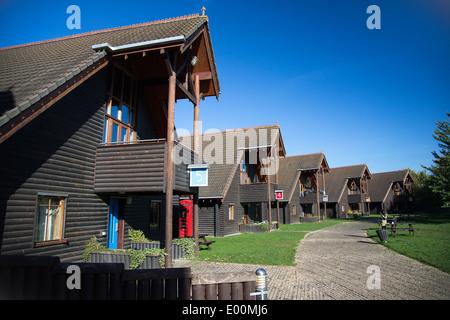 YHA (Youth Hostel Association) cabins, Lee Valley, Cheshunt, London, England, United Kingdom Stock Photo