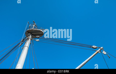A steel battleship gun on top of a mast erected in Liverpool as a monument to the second world war defence. Stock Photo