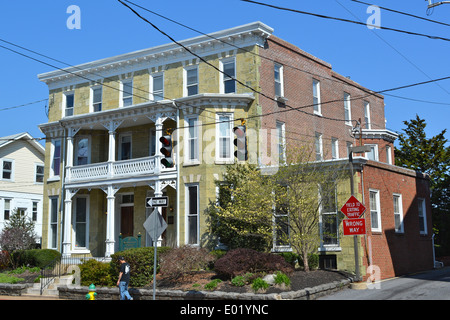 Building on Main Street, Newark, Delaware near the University of ...