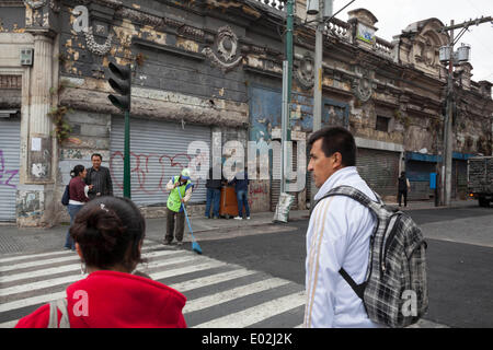 Guatemala City, Guatemala. 15th Mar, 2013. People going about their daily life. © Alena Kuzub/ZUMA Wire/ZUMAPRESS.com/Alamy Live News Stock Photo