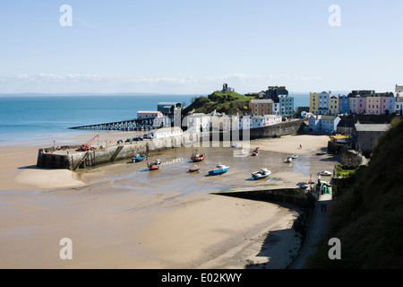 Colourful houses and harbour of Tenby, Pembrokeshire, West Wales Stock Photo
