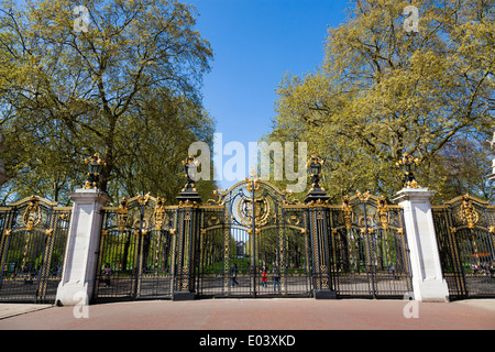 Canada Gate entrance to Green park London. Stock Photo