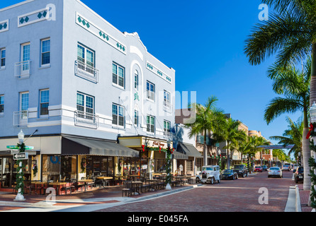 The historic Dean Building and Ford's Garage burger restaurant on First Street in downtown Fort Myers, Florida, USA Stock Photo